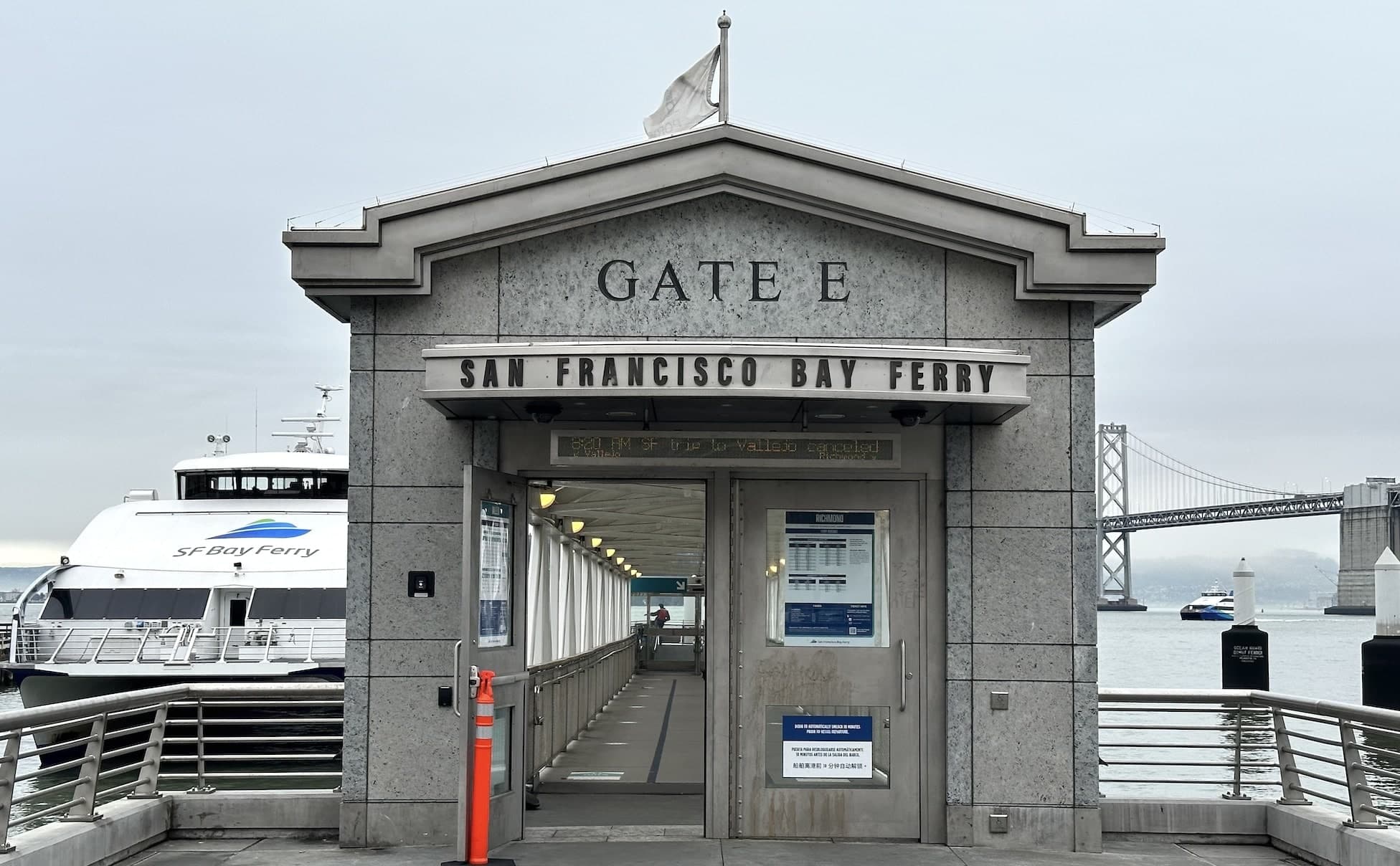 San Francisco Bay Ferry: Schedules, arrival predictions, and service alerts for ferry terminals.